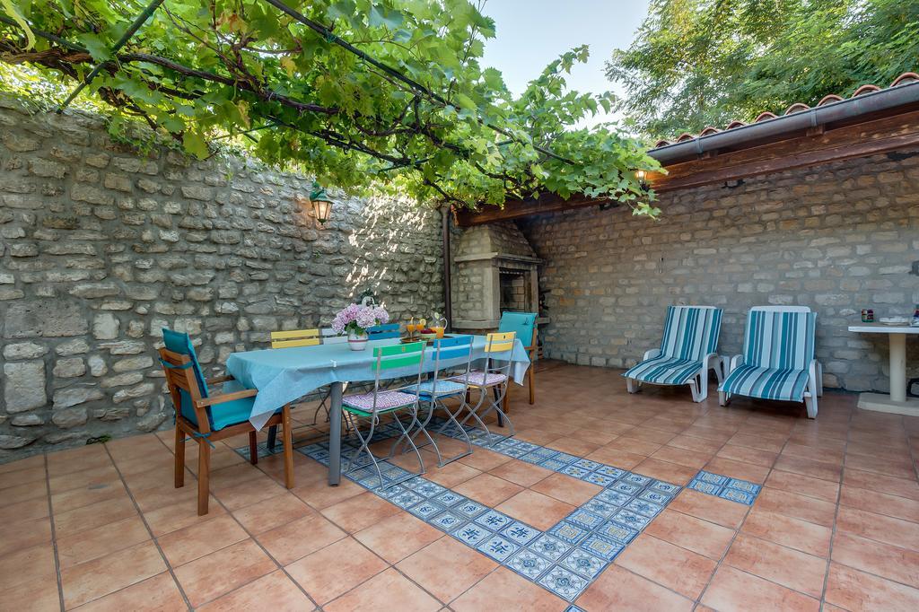 הוילה אוסור Family House Lana מראה חיצוני תמונה
