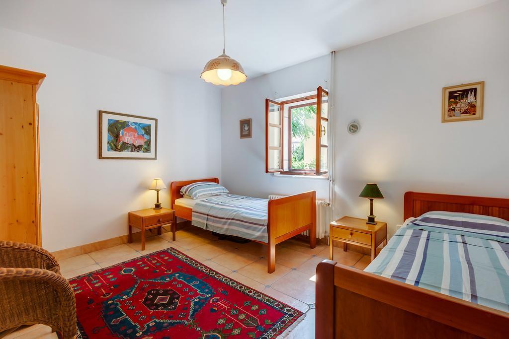 הוילה אוסור Family House Lana מראה חיצוני תמונה